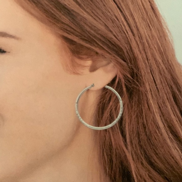 14K WHITE GOLD (HOOP) EARRINGS, SIZE 1.57” L x 1.57” W - Picture 2 of 5